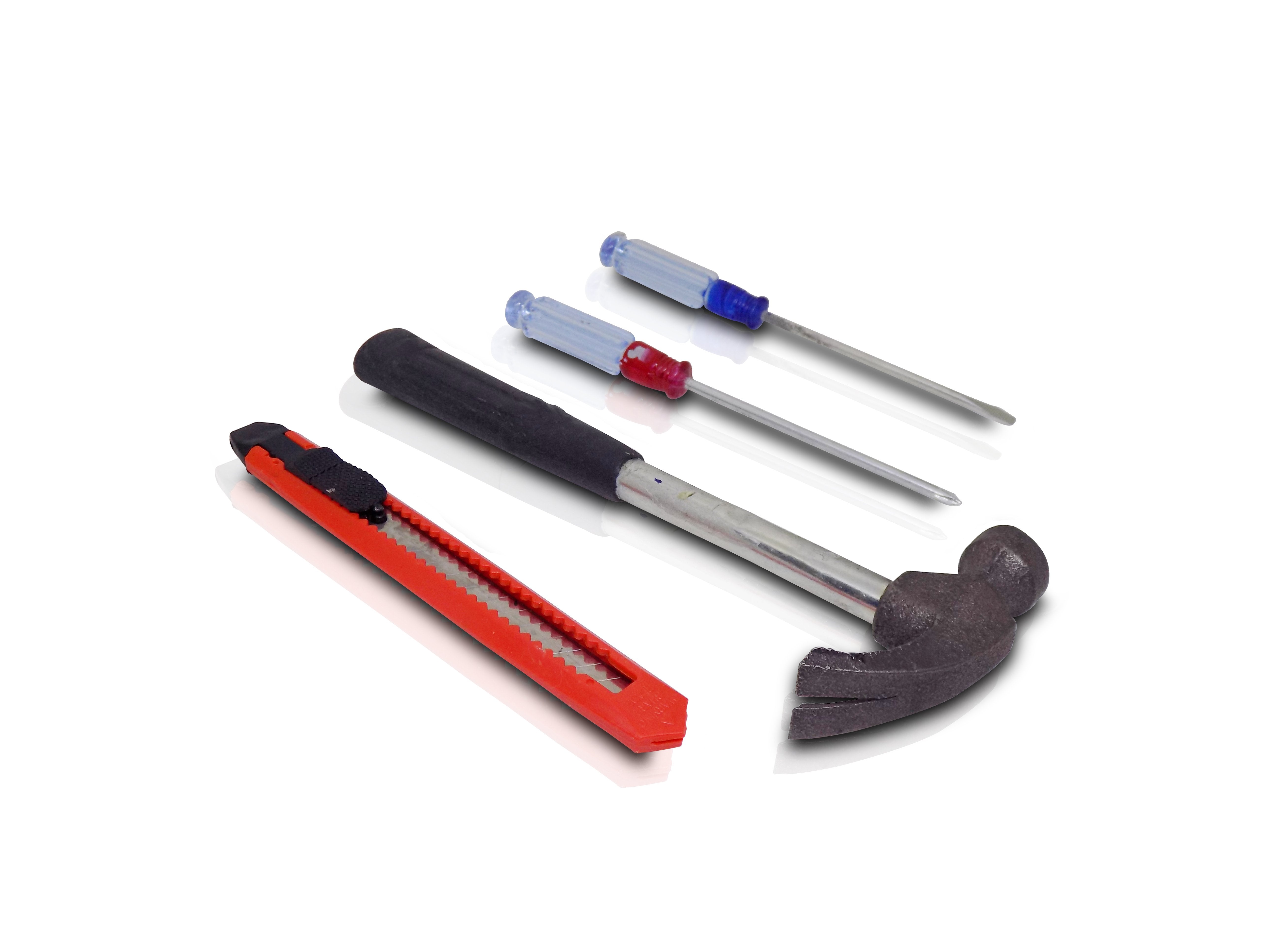 0498 Professional Utility Cutter Set- 4pcs ( Screw Drivers, Hammer and Cutter) - SkyShopy 0498 Professional Utility Cutter Set- 4pcs ( Screw Drivers, Hammer and Cutter) - SkyShopy